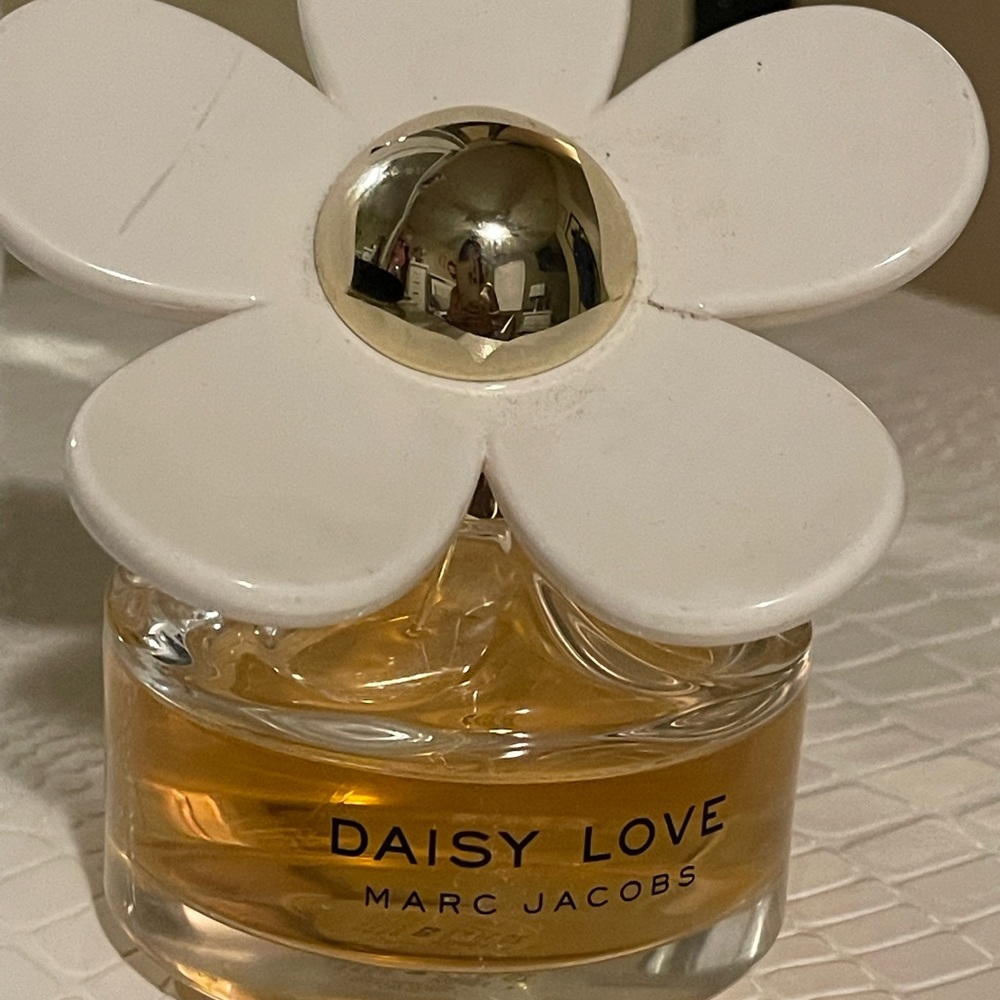 Daisy Love by Marc Jacobs EDT